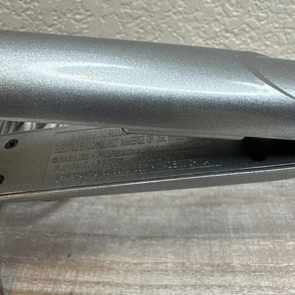 $36 🌙 BaByliss PRO Titanium Extreme Flat Iron Silver Tested Works 1 Inch